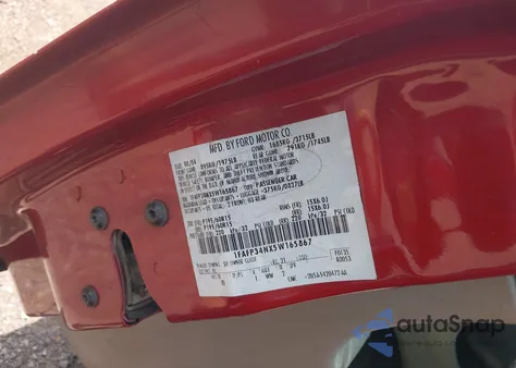 2005 Ford Focus Zx4 z USA, uszkodzony, nr VIN 1FAFP34NX5W165867